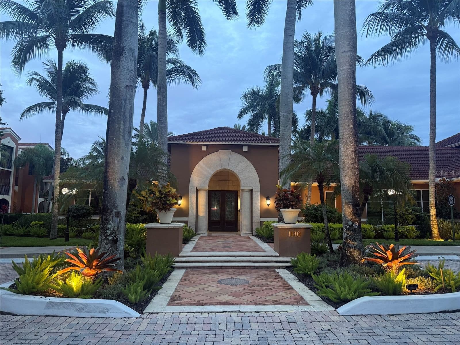 1180 RESERVE, Naples, FL