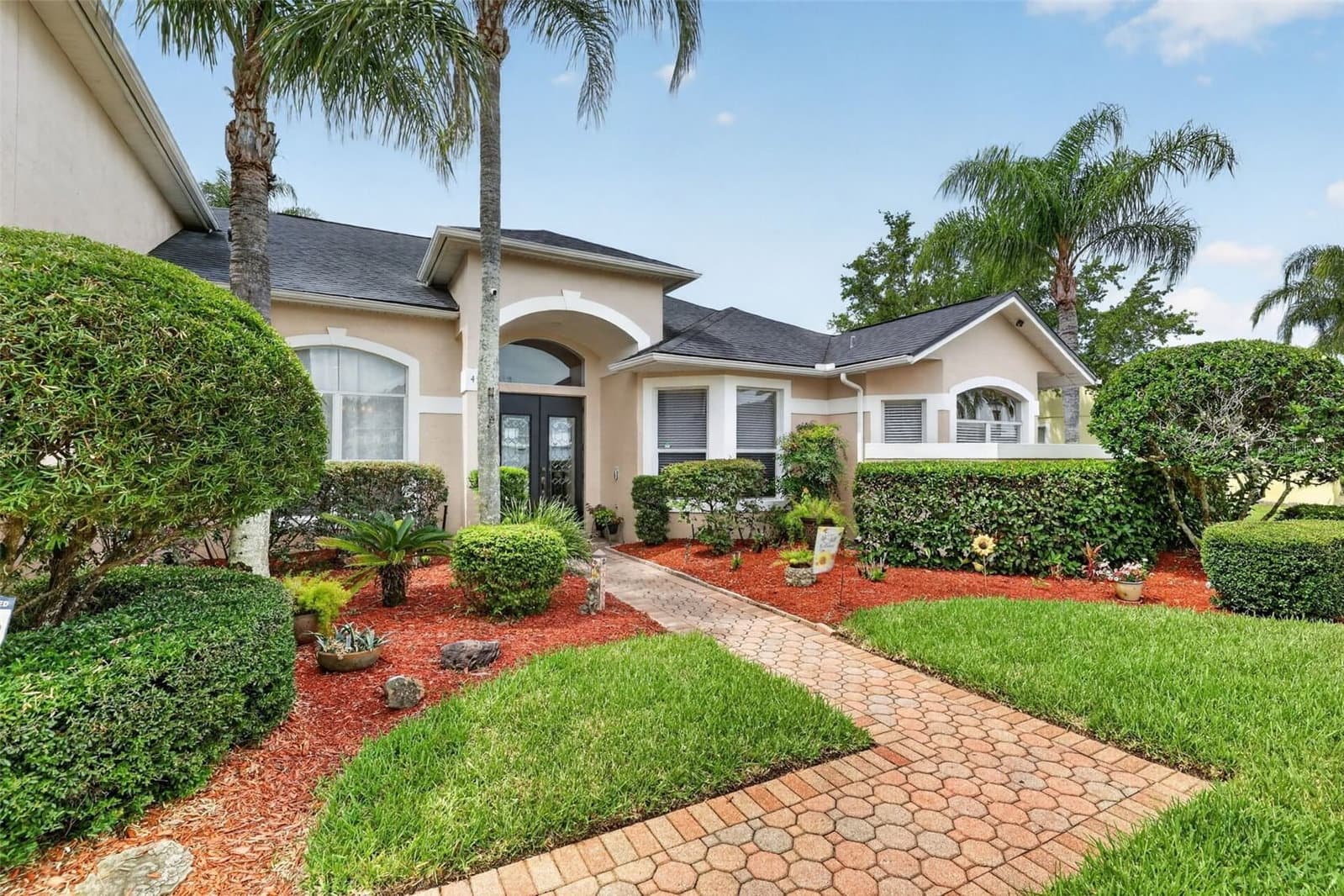 4552 LAKE CALABAY