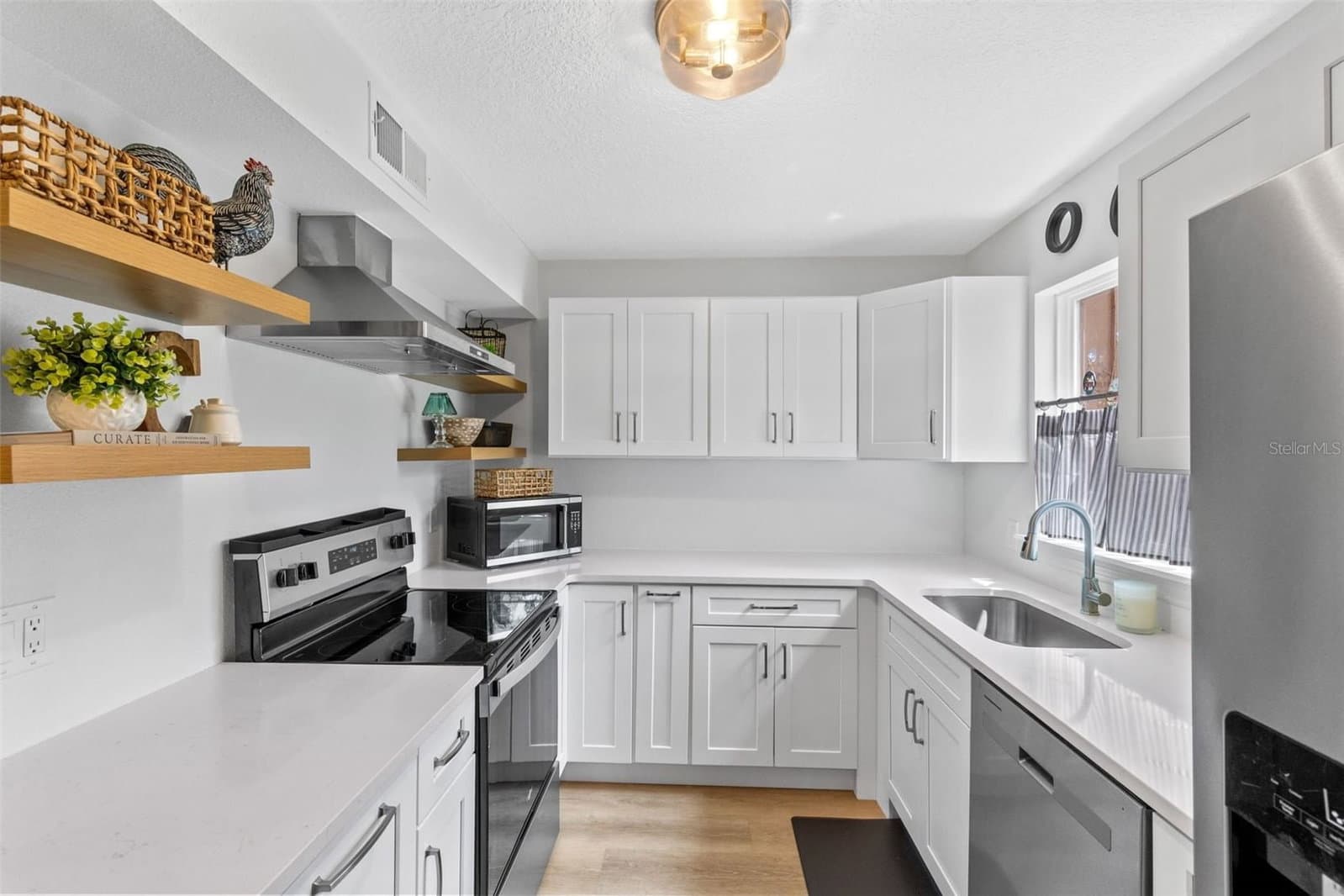 267 CROWN OAKS
