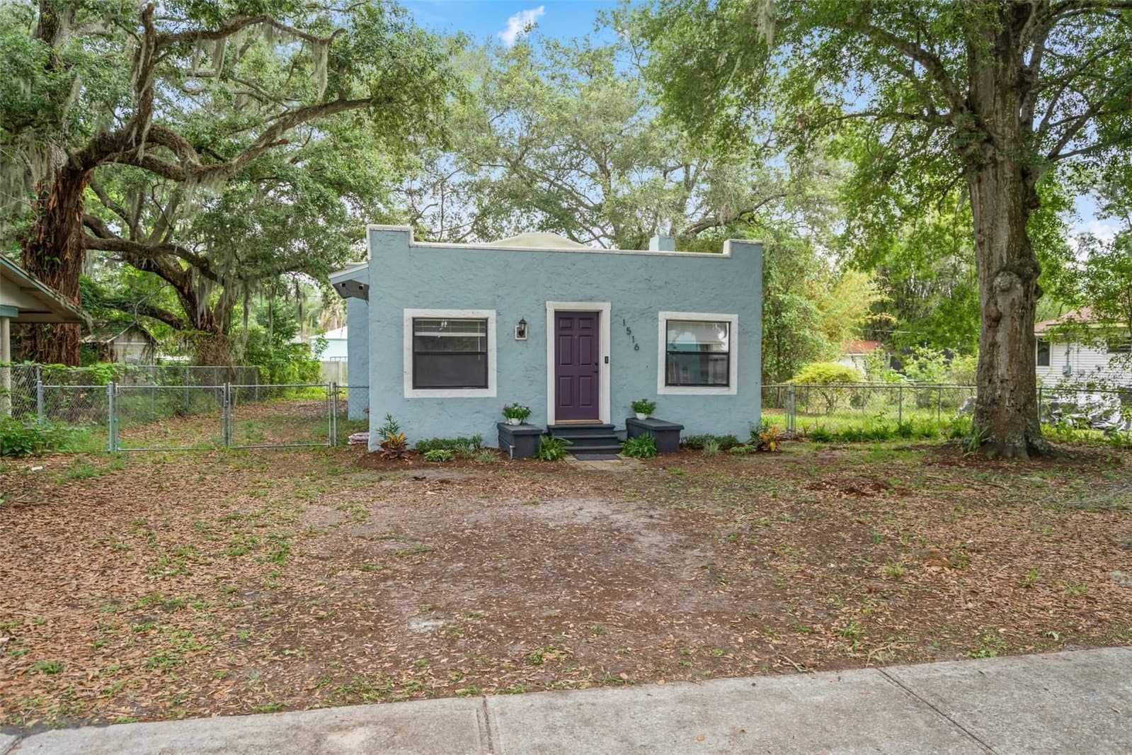 1516 ELM