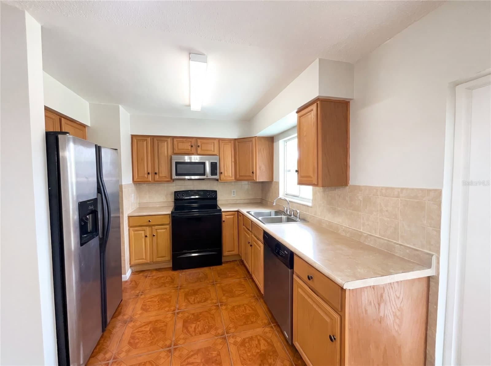 4805 BEACON