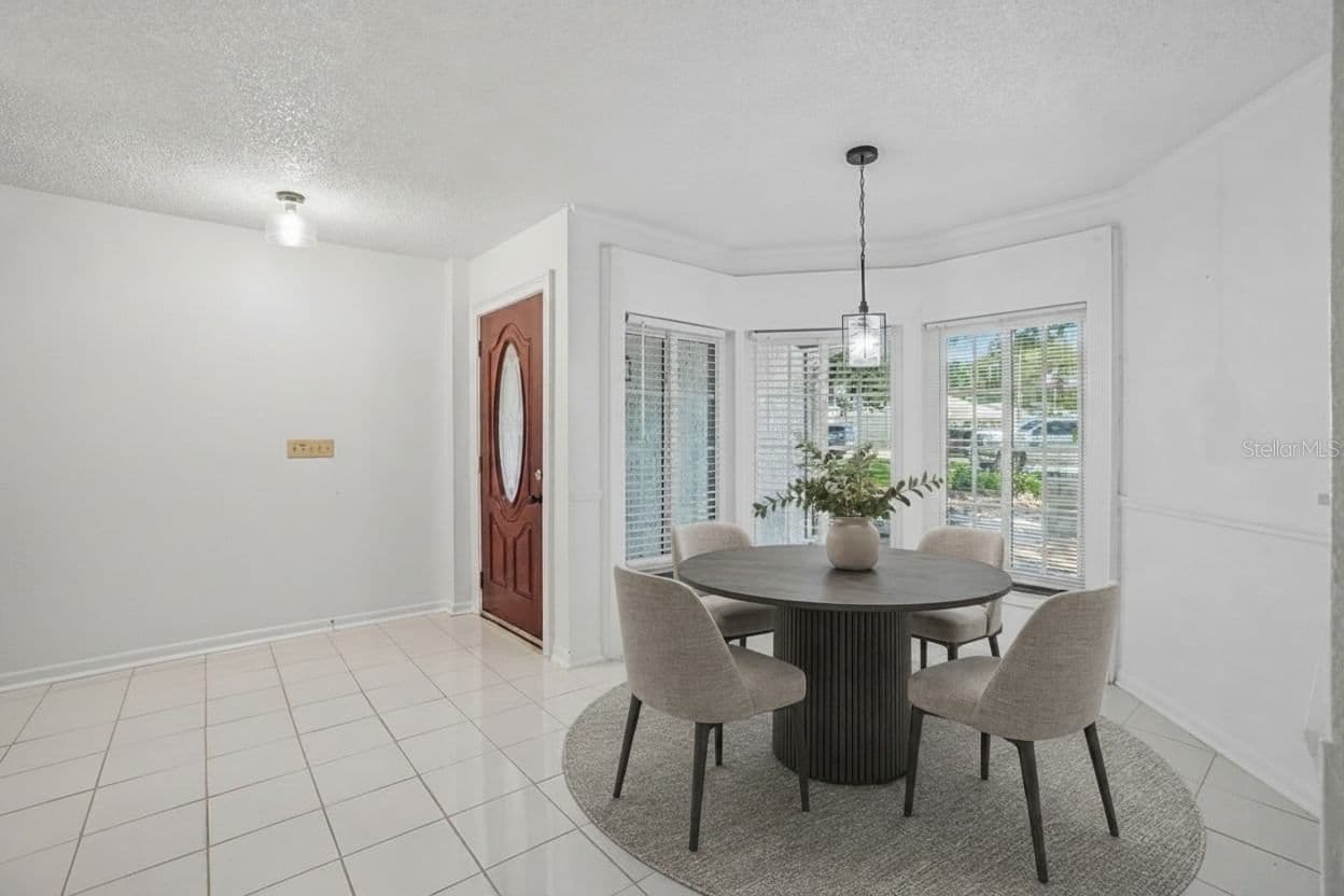 222 LAKEVIEW