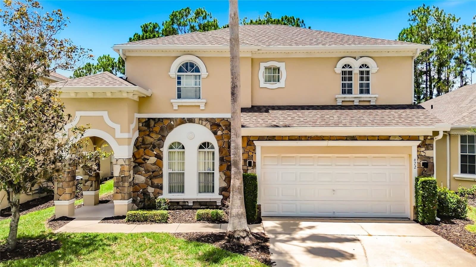672 ORISTA DR
