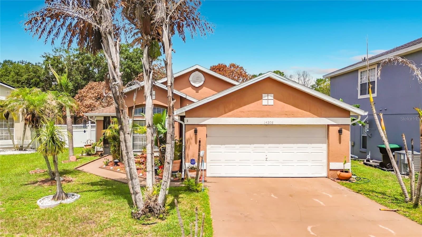 14208 AVONLEA