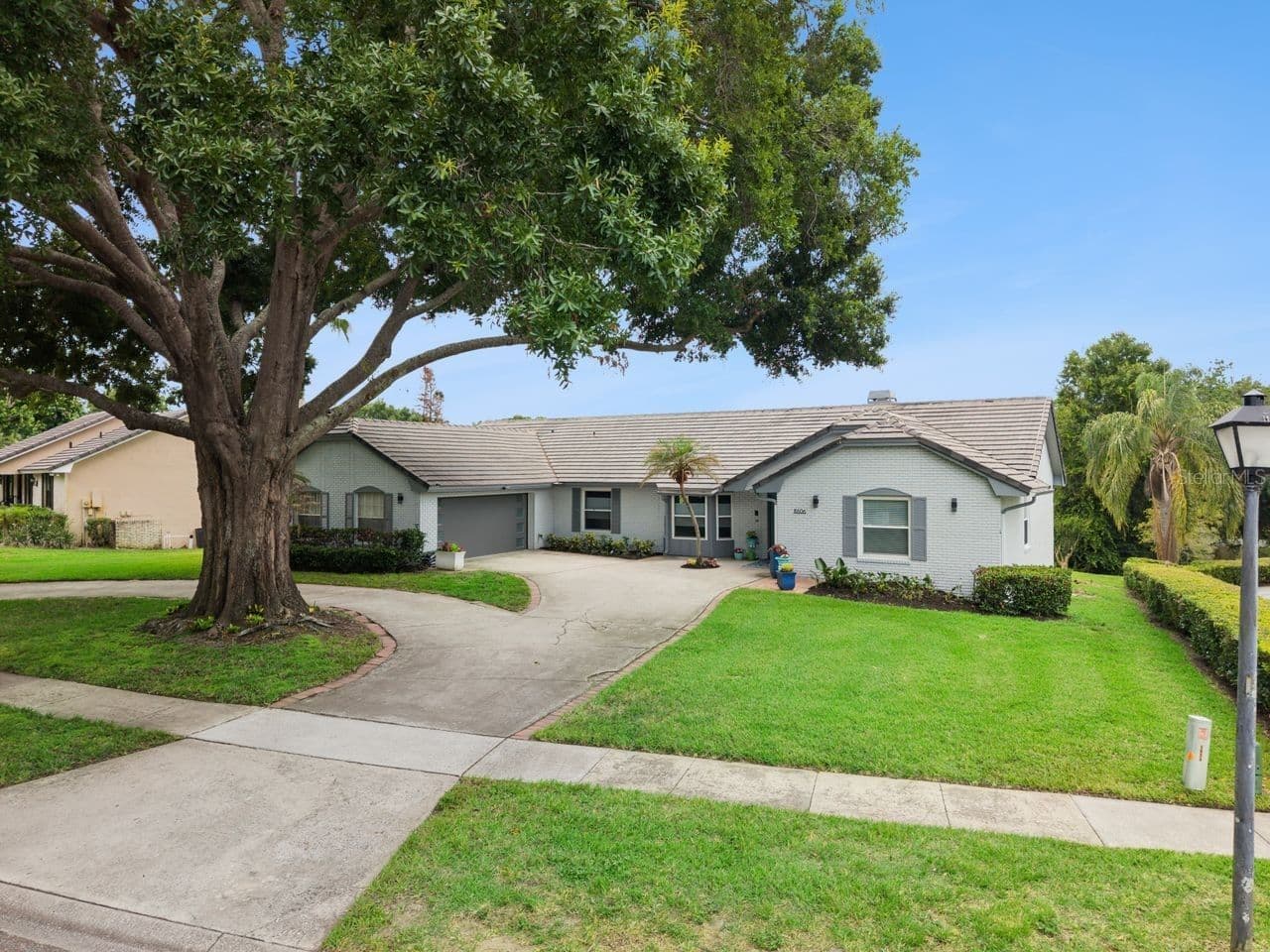 8606 LOST COVE
