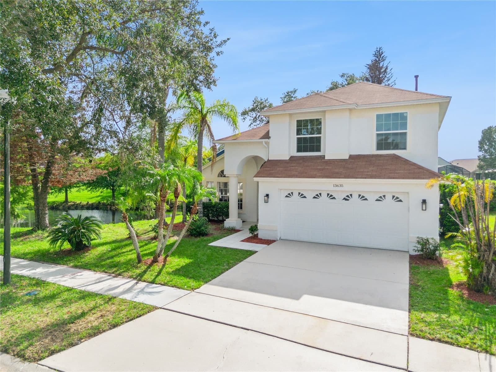 13635 WATERHOUSE