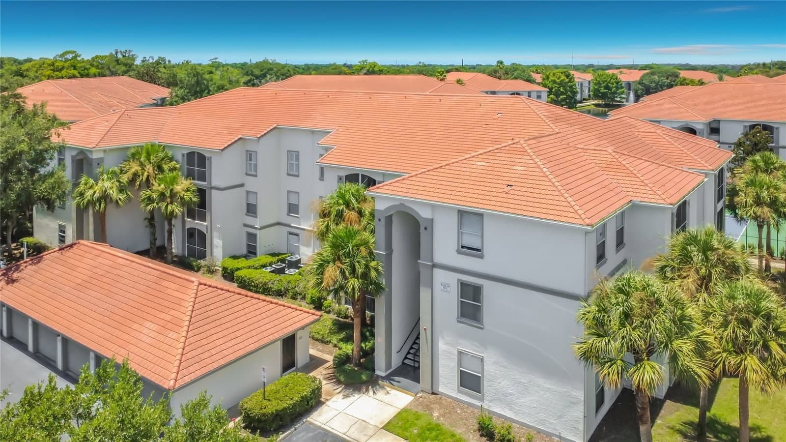 2615 MAITLAND CROSSING