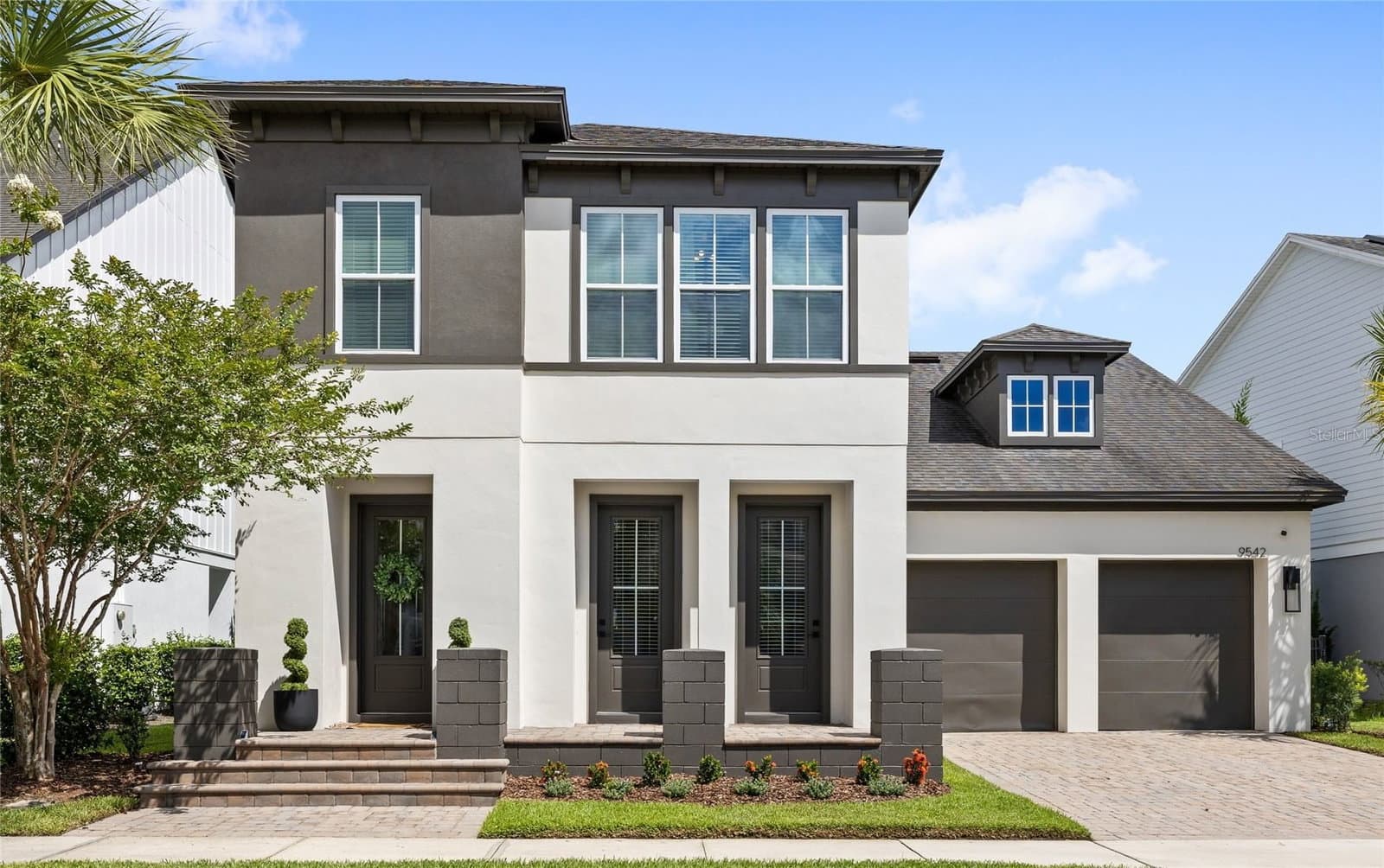 9542 REYMONT