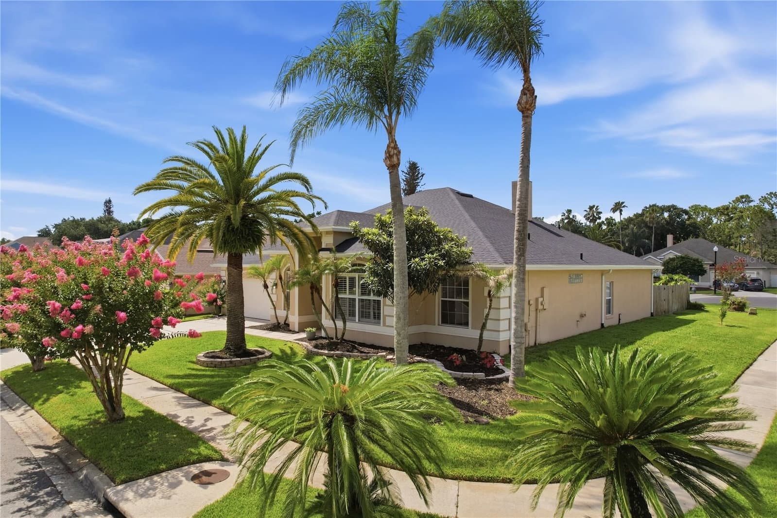 13000 CRYSTAL COVE