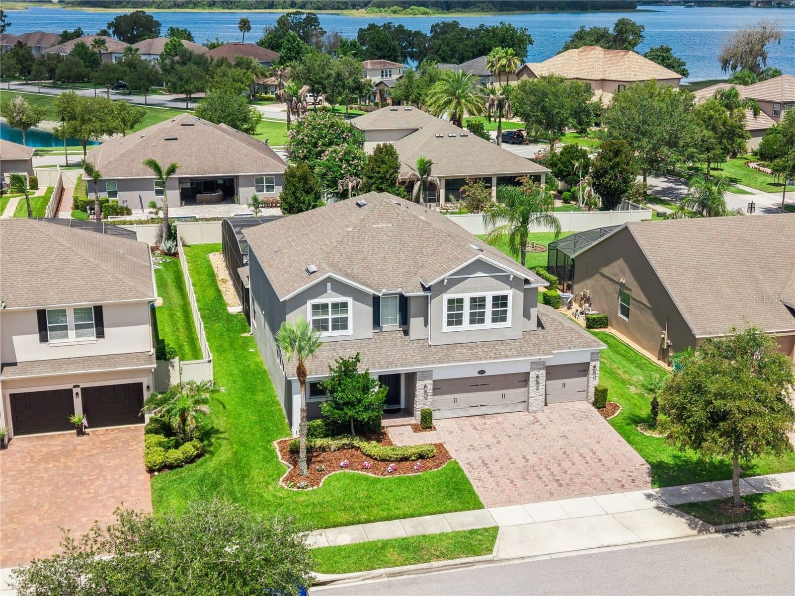 16044 CITRUS KNOLL
