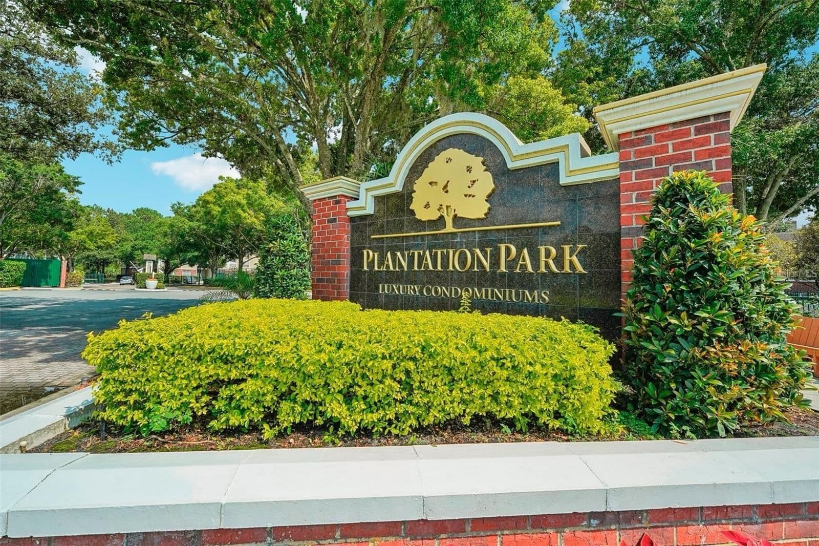 13001 MULBERRY PARK DR