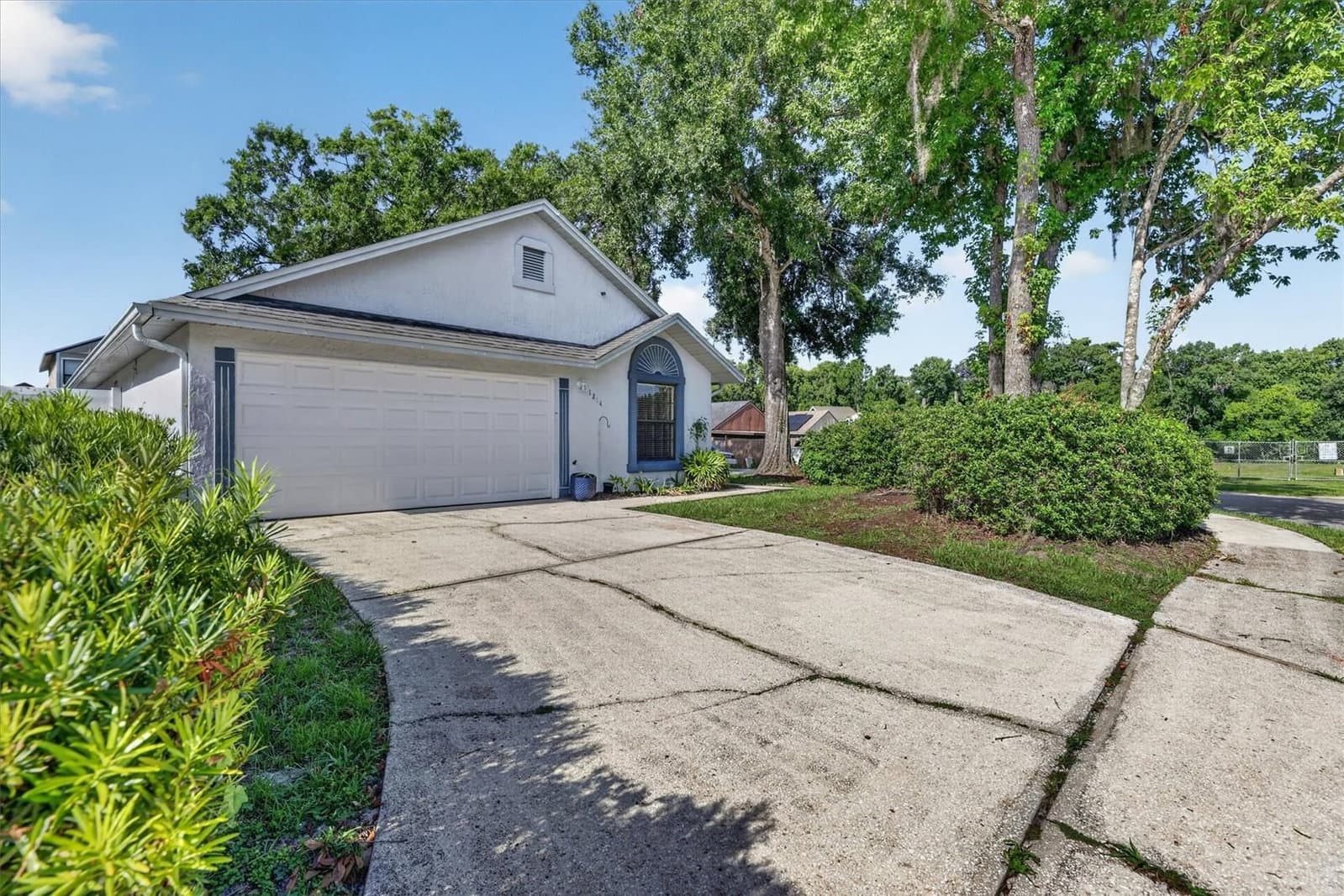1214 CREEKBOTTOM