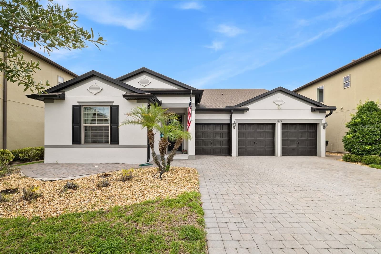 9373 ROYAL ESTATES