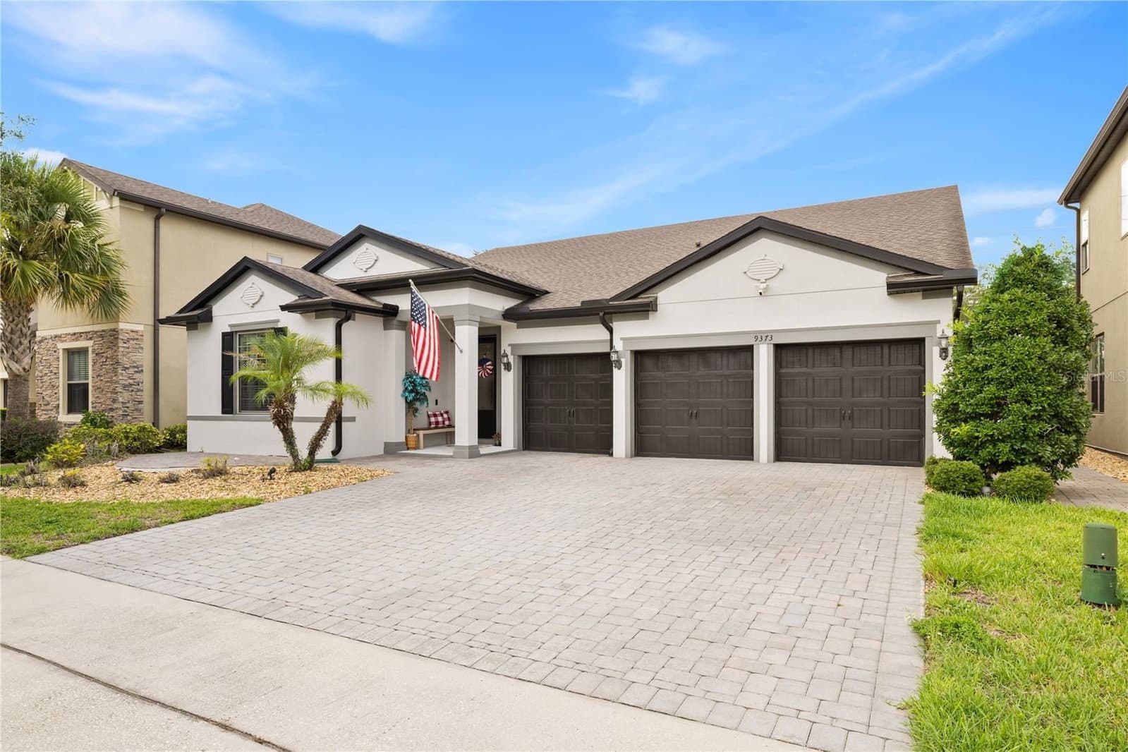 9373 ROYAL ESTATES