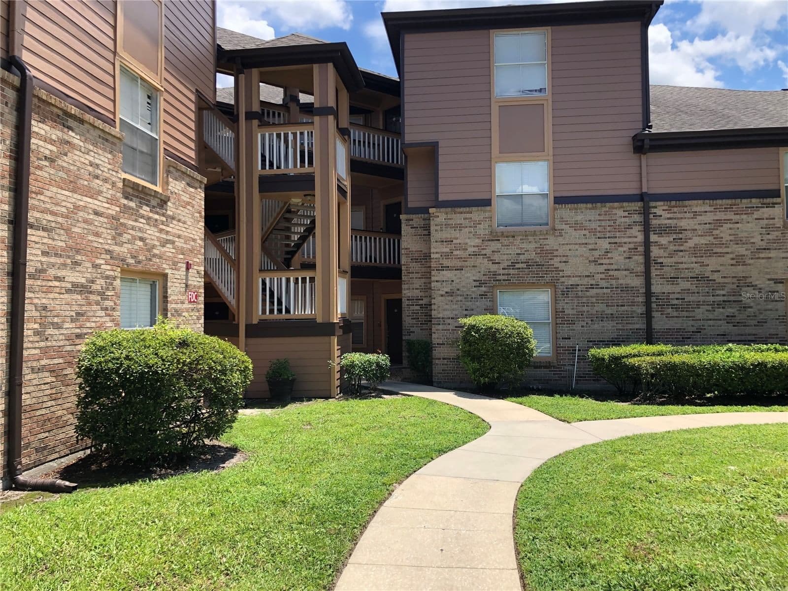 498 PIN OAK, Longwood, FL