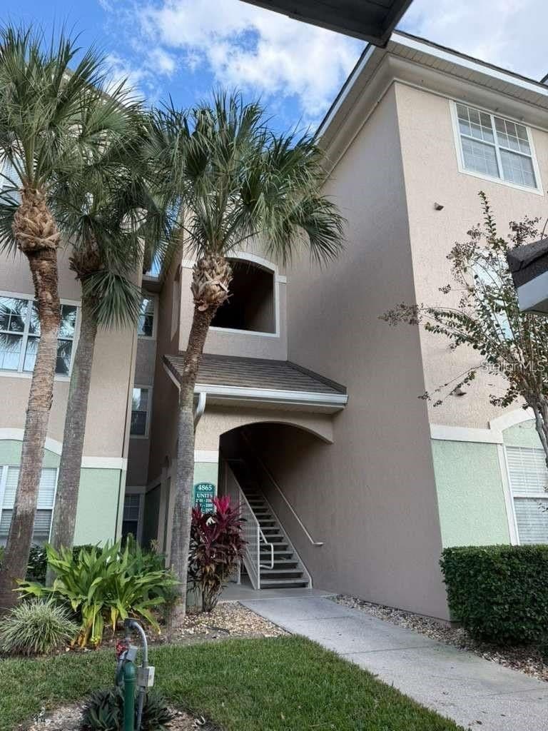 4865 CYPRESS WOODS