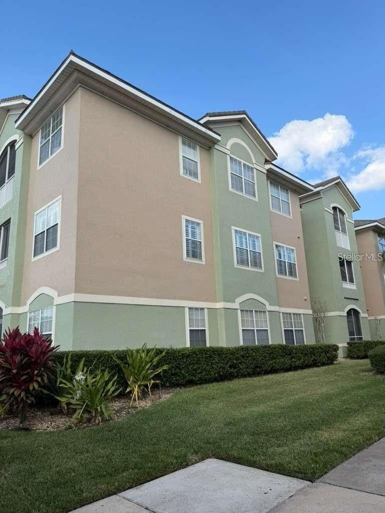 4865 CYPRESS WOODS