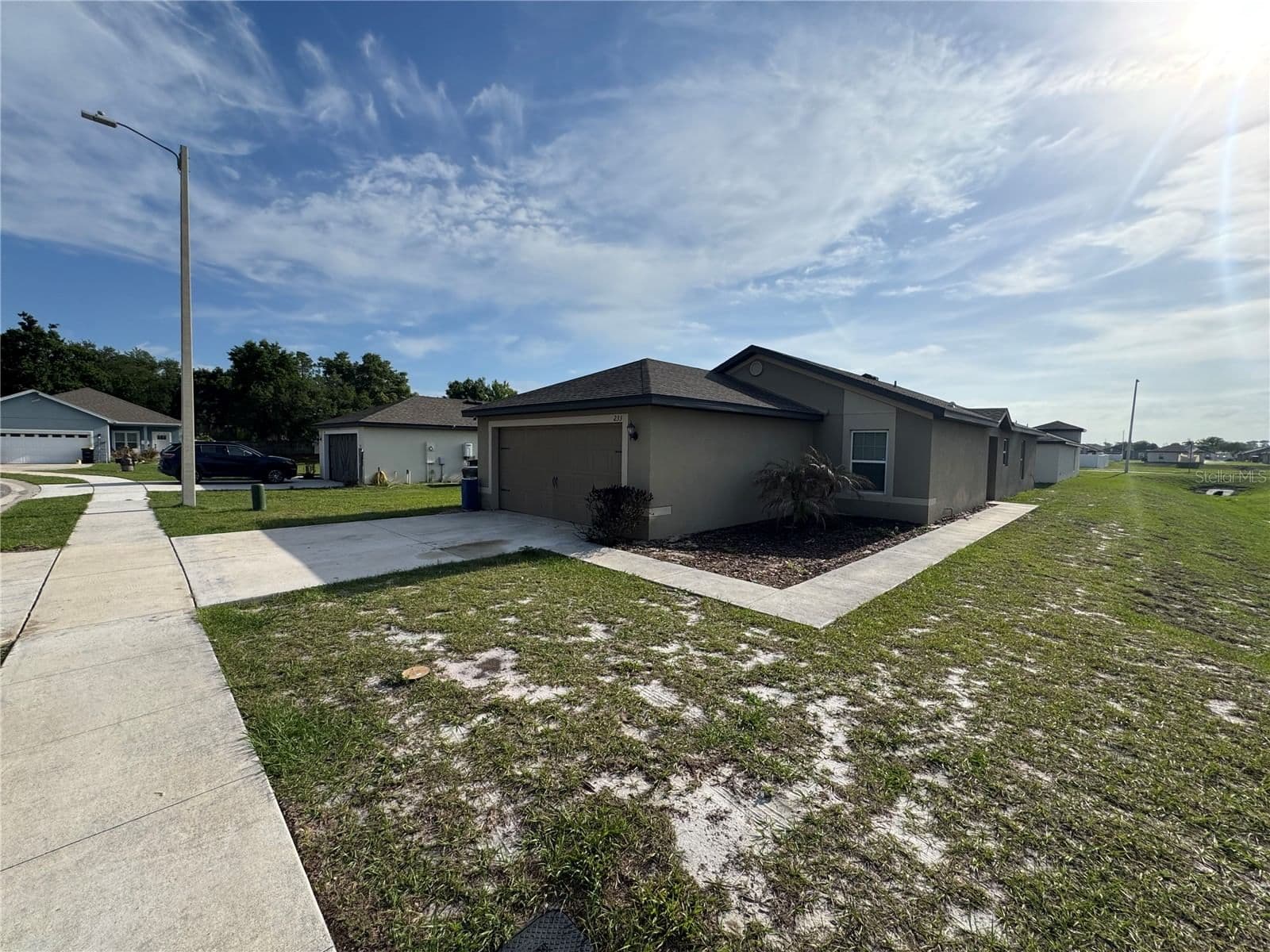 233 KENSINGTON VIEW