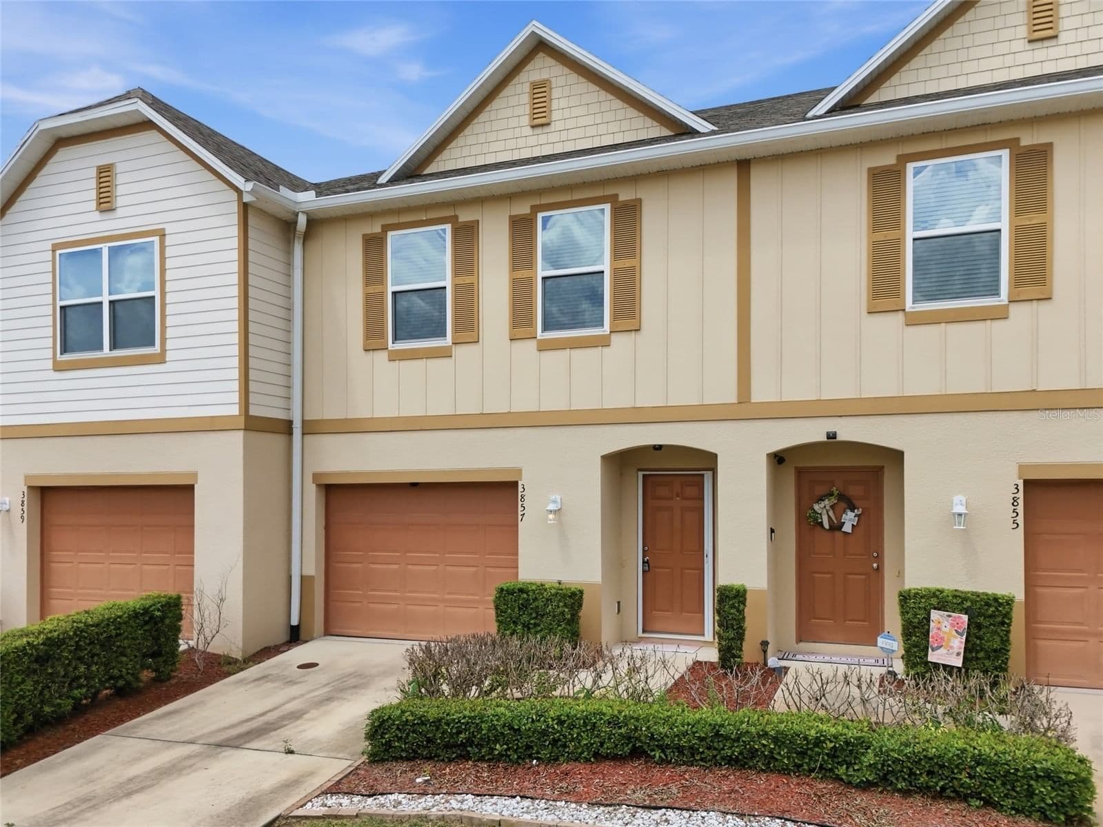 3857 HAMPSTEAD