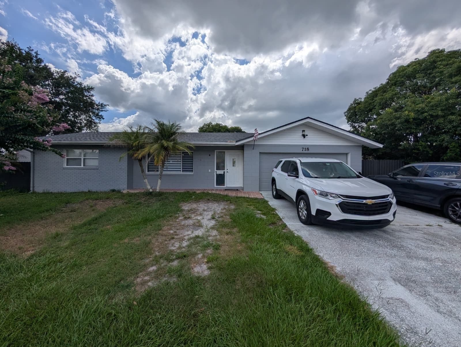 718 PARK MANOR