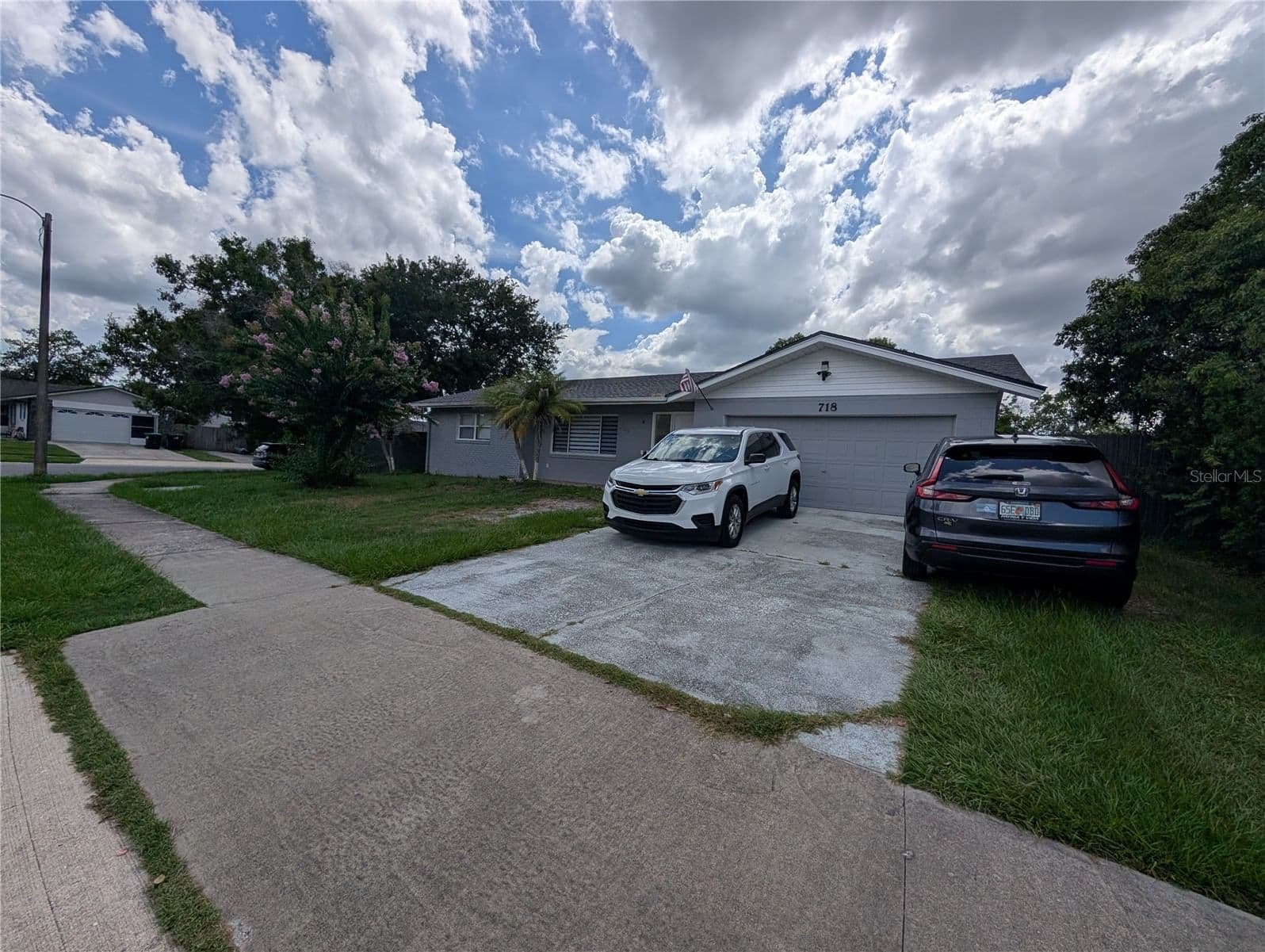 718 PARK MANOR