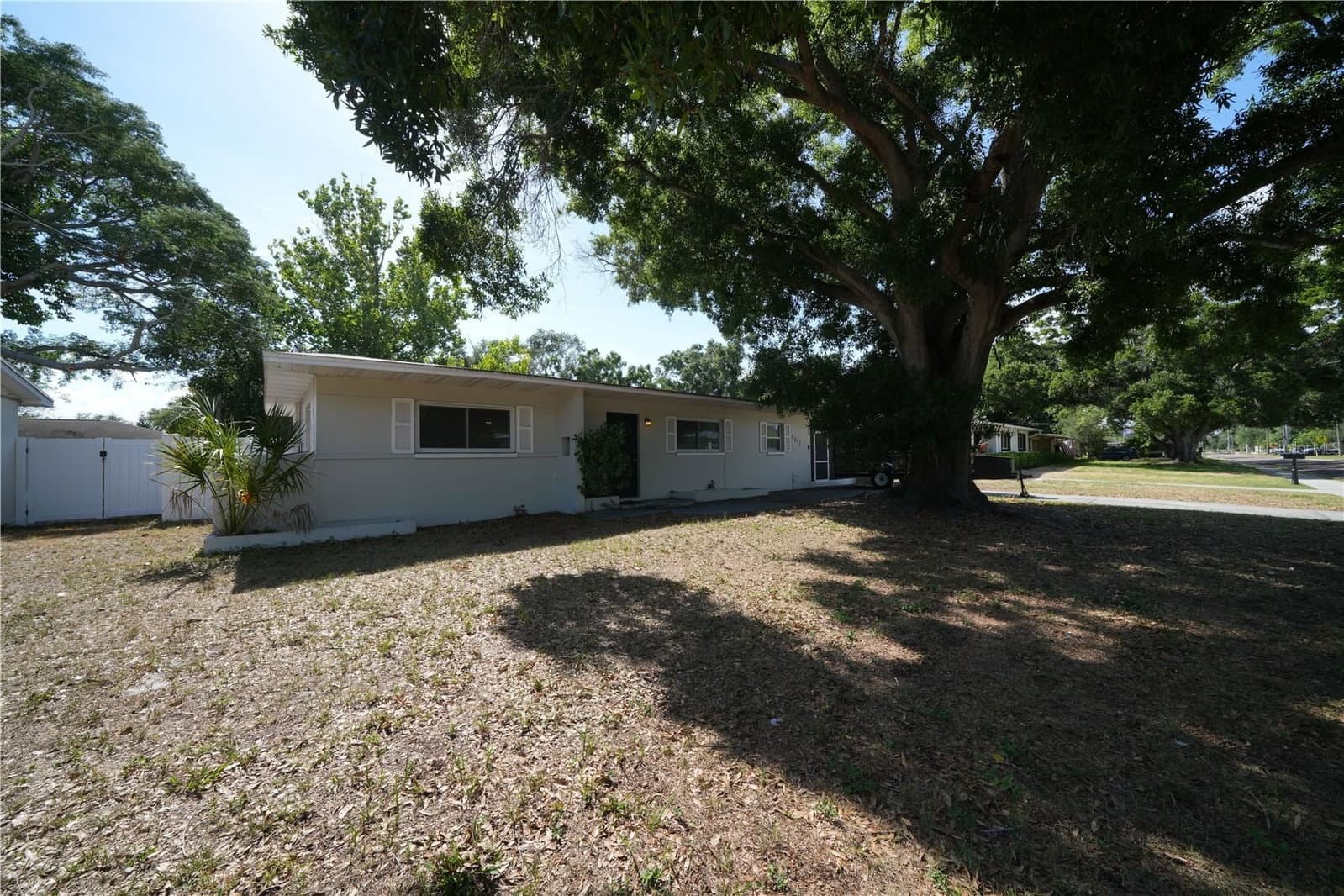 4517 CLARK