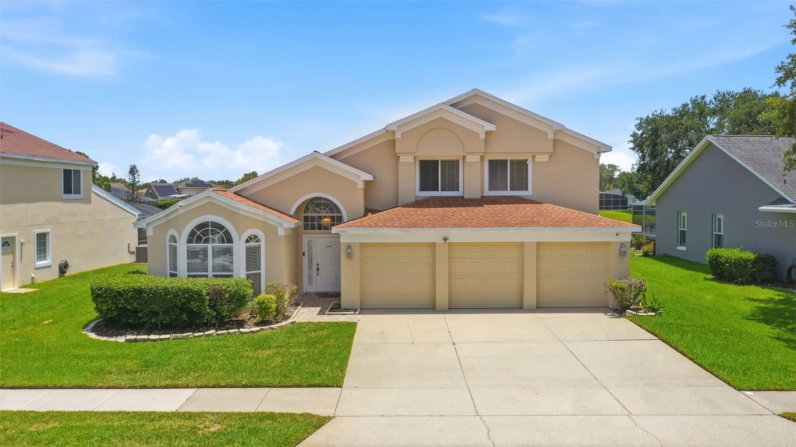 13494 FALCON POINTE