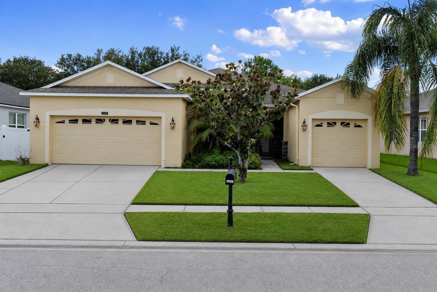 2336 CROSSTON