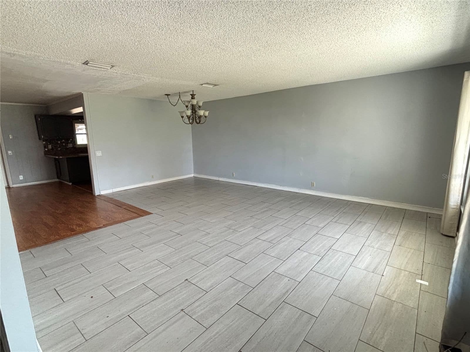 212 OVERLOOK