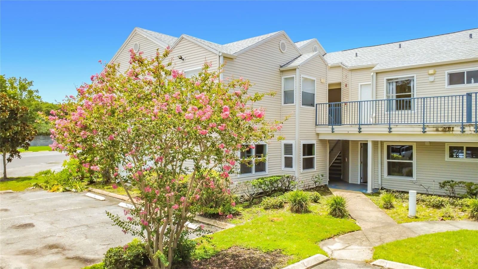 2504 WOODGATE
