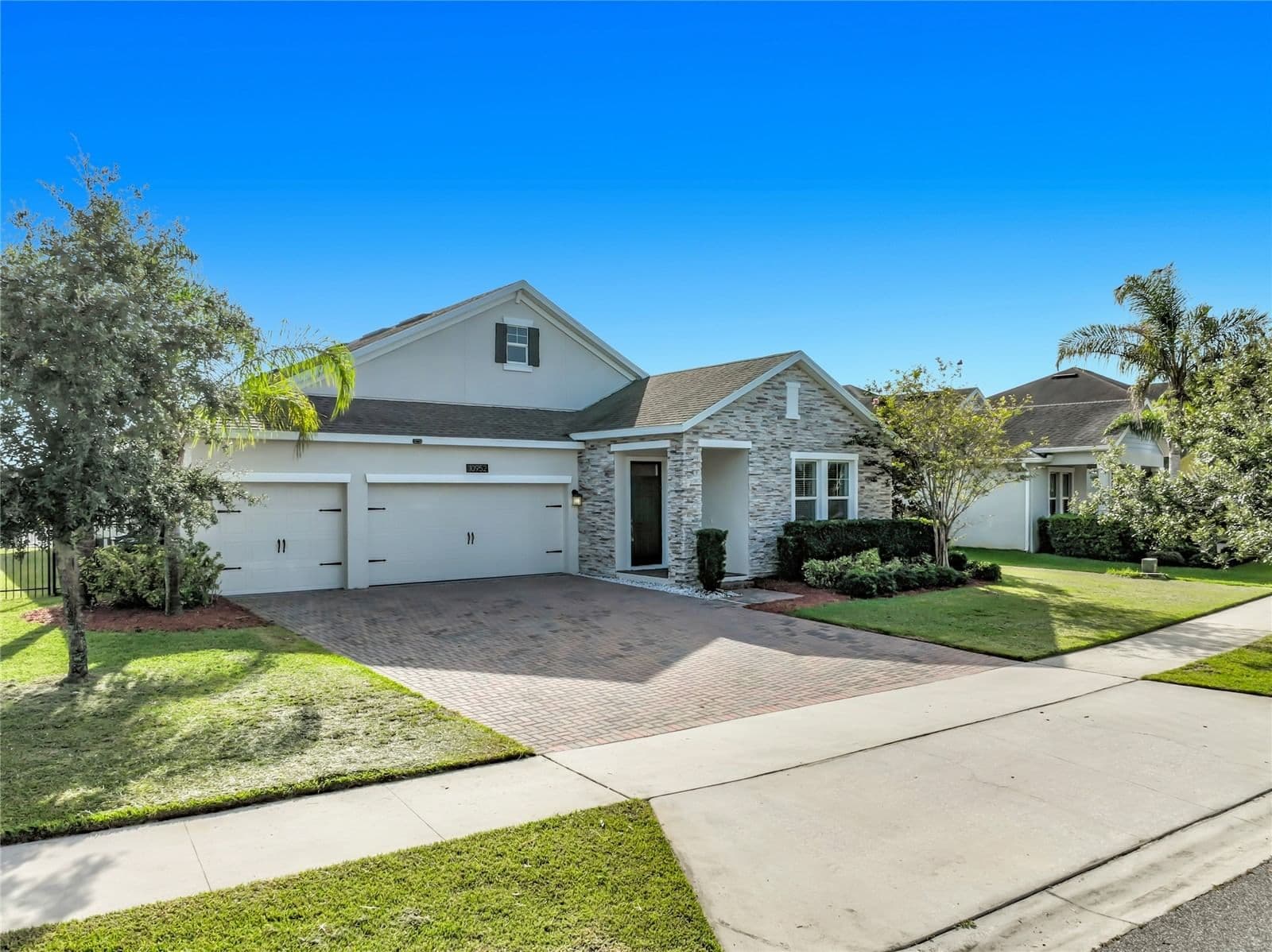 10952 LONGLEAF WOODS