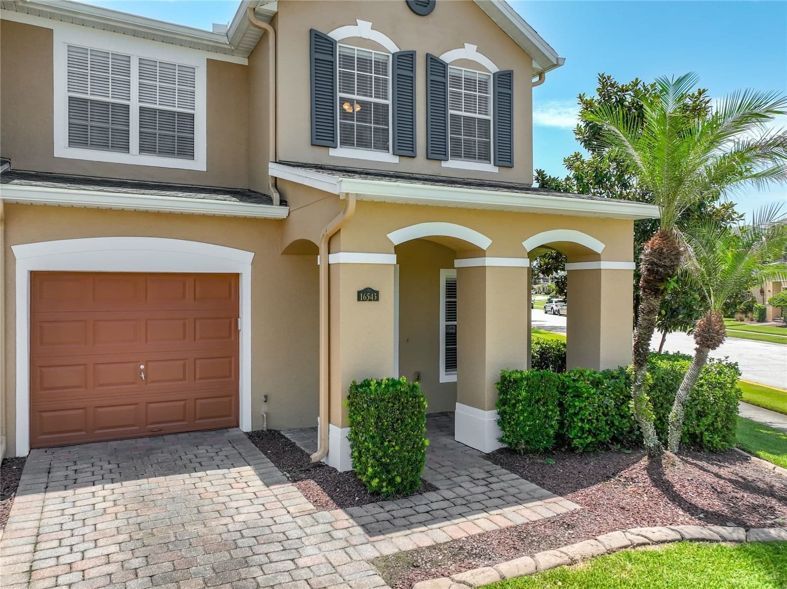 16543 CEDAR CREST