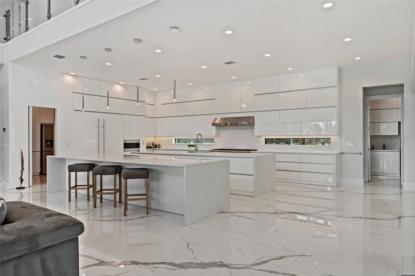 6159 HARBOUR TOWN