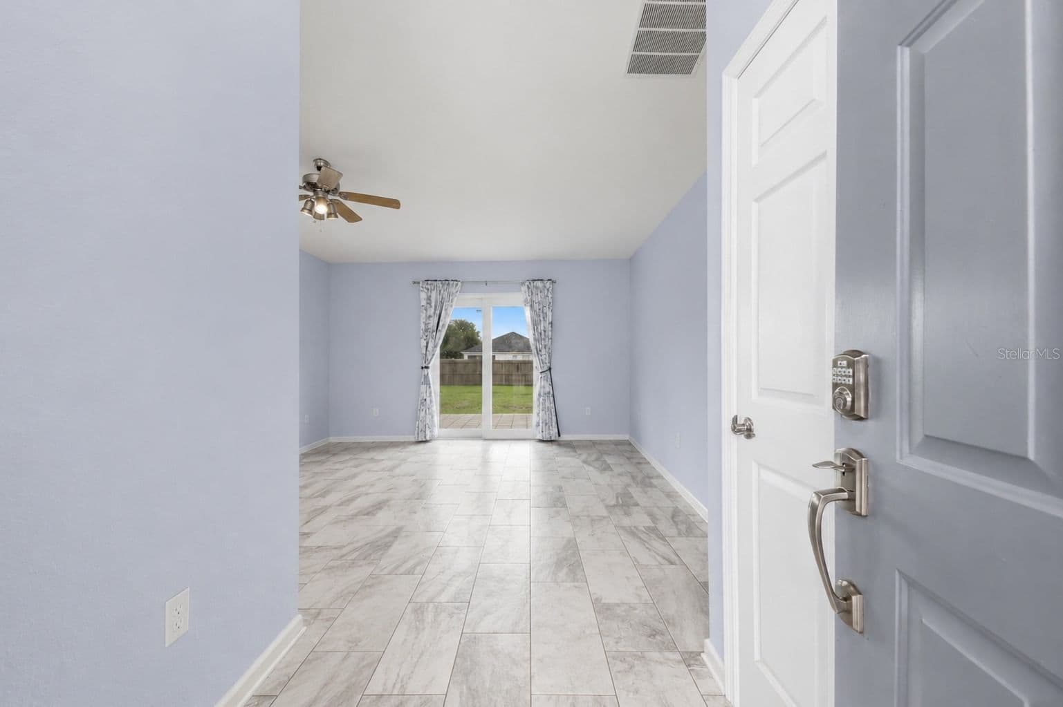 1233 MERRIMACK