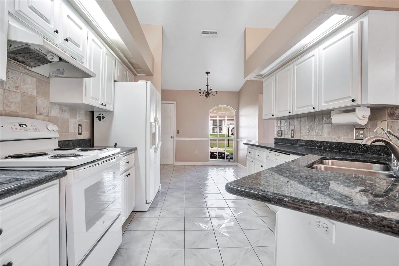 667 JESSANDA CIR