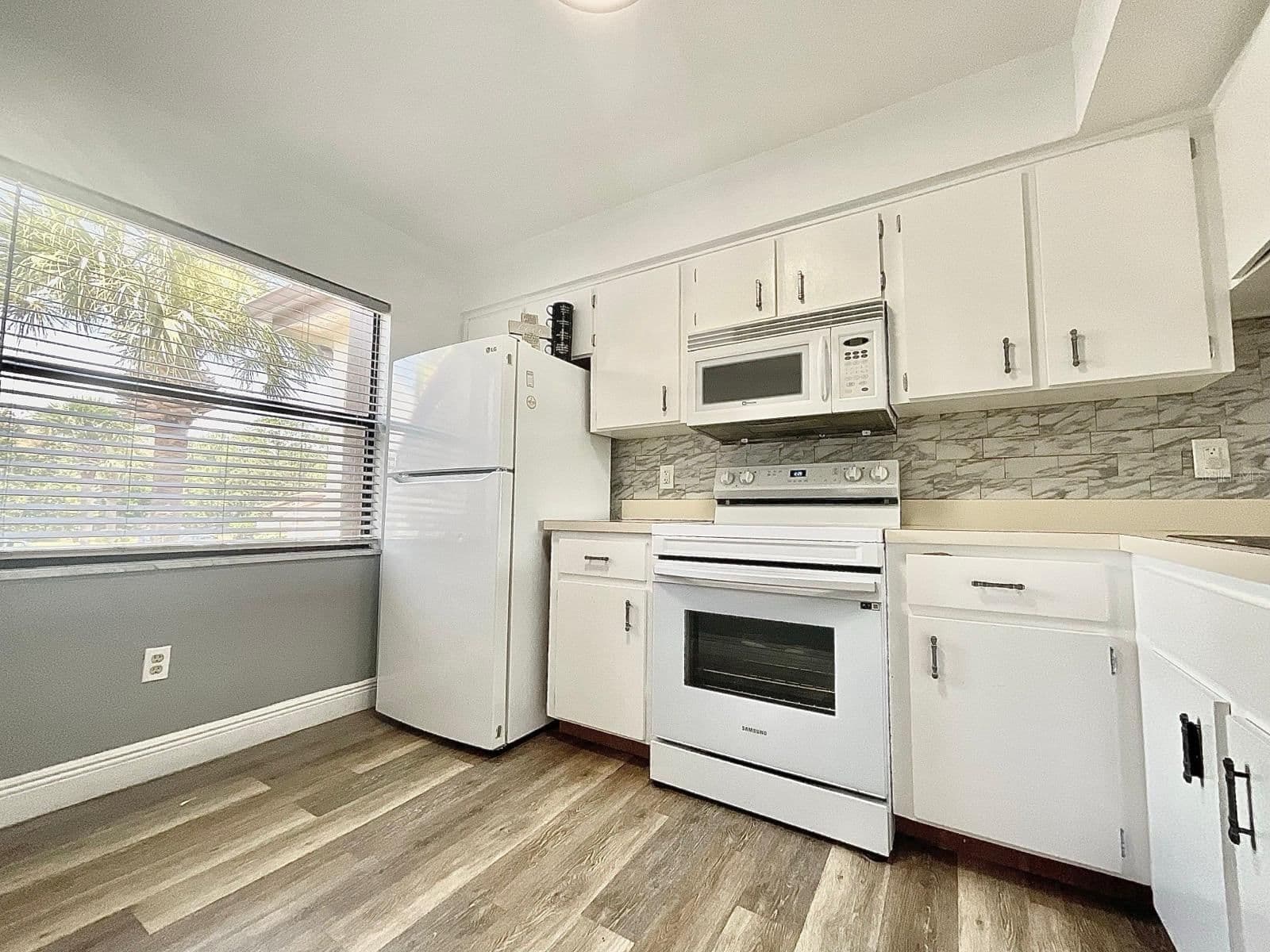 6062 WILLOWPOINTE