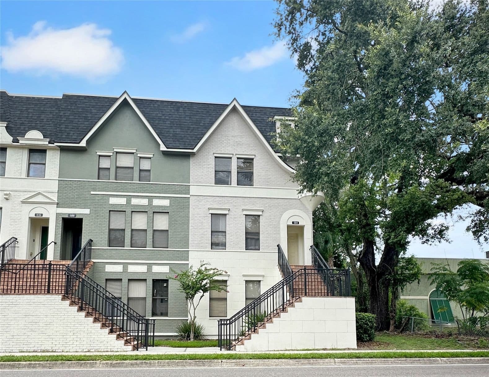 584 COPLEY