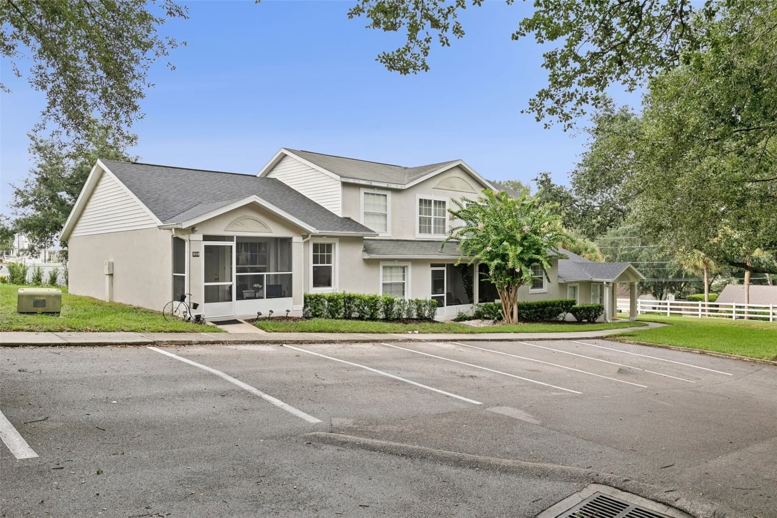 608 GRAND
