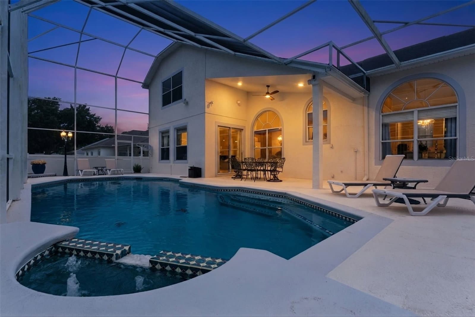 8355 DIAMOND COVE