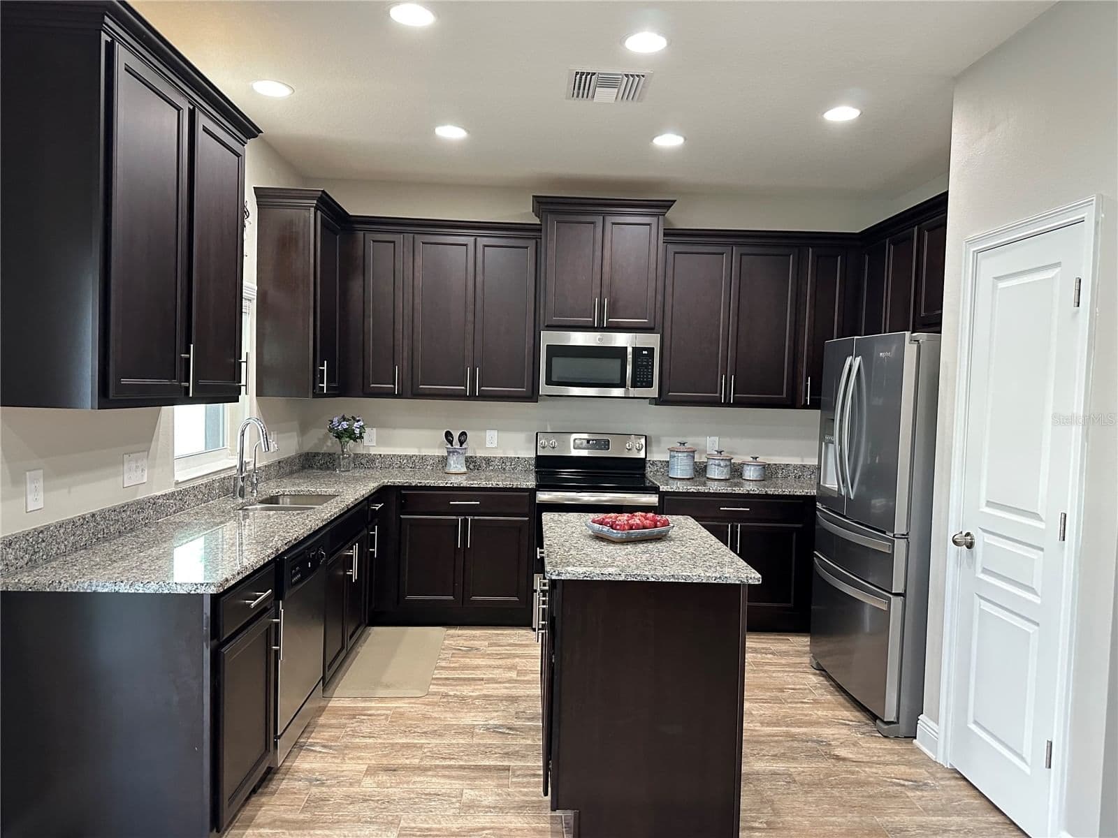 3313 WALNUT
