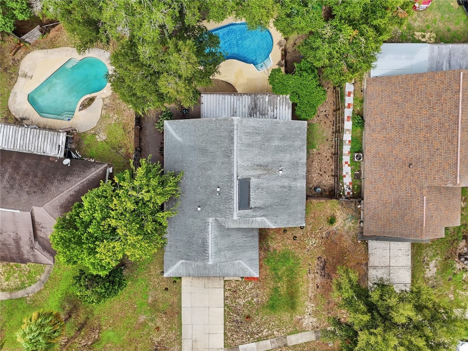 5583 LONG LAKE
