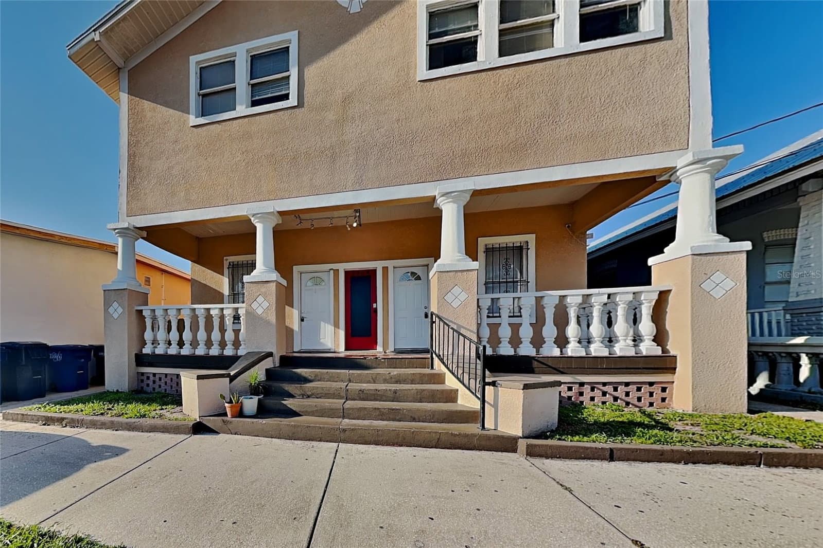 2904 CHESTNUT
