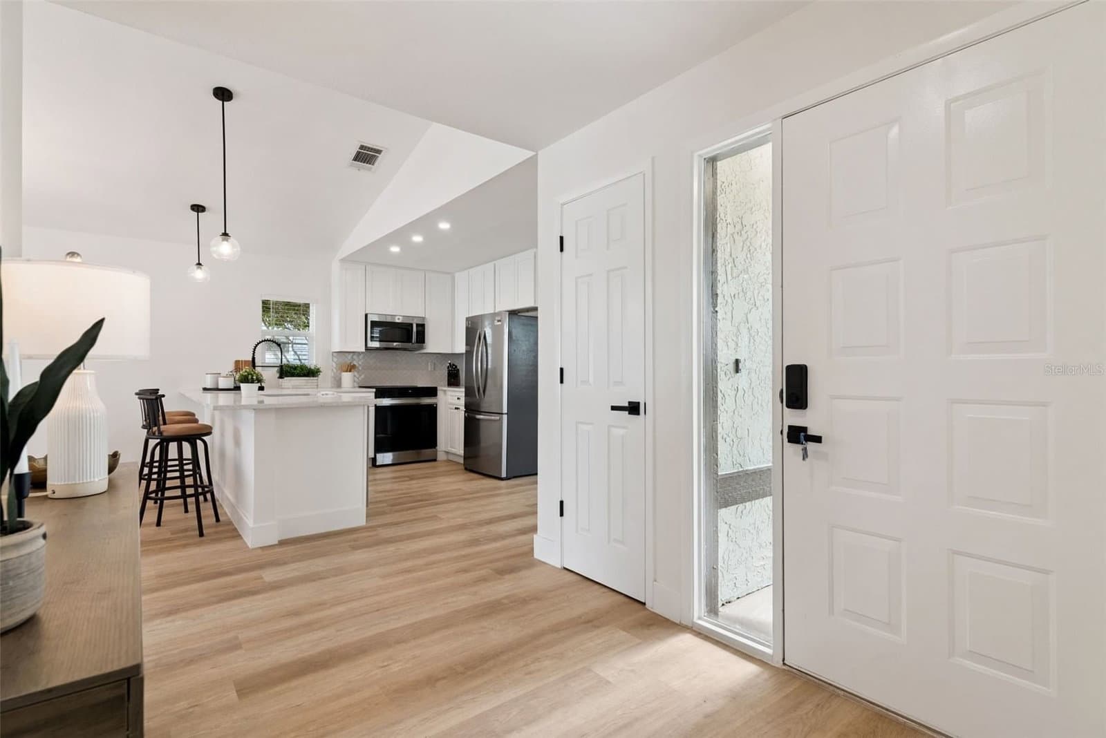 13132 PHOENIX WOODS