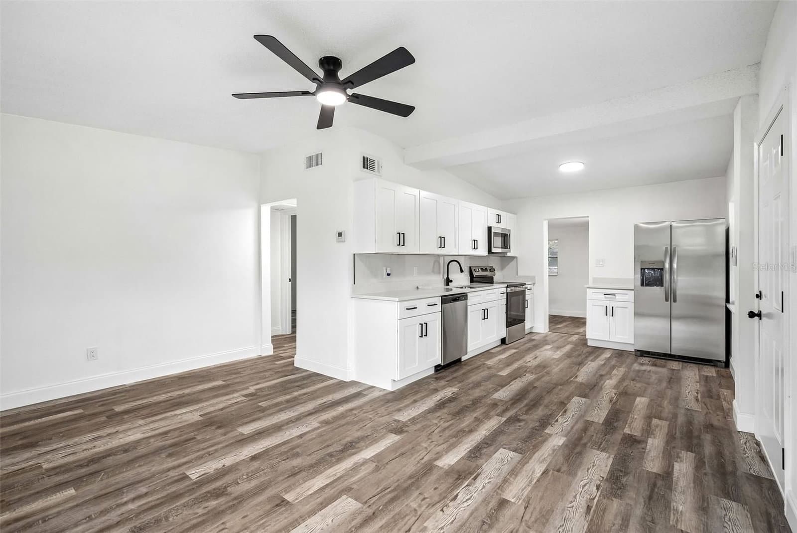 806 CITRUS