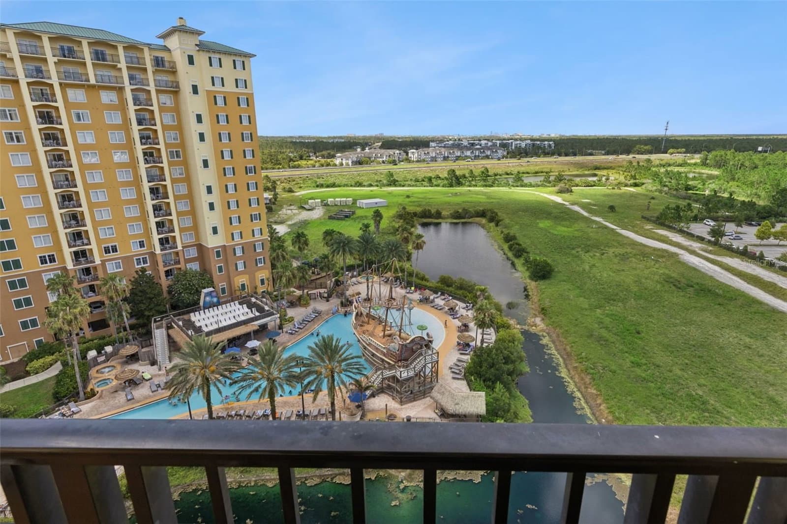 8101 RESORT VILLAGE