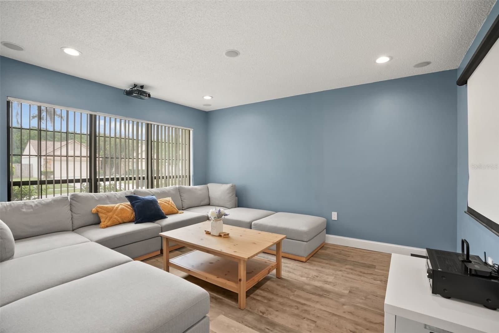 4613 FLATWOOD