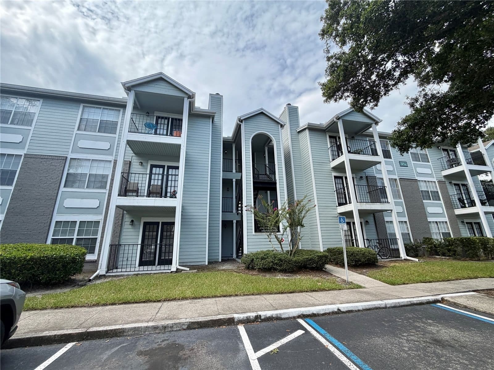2550 ALAFAYA