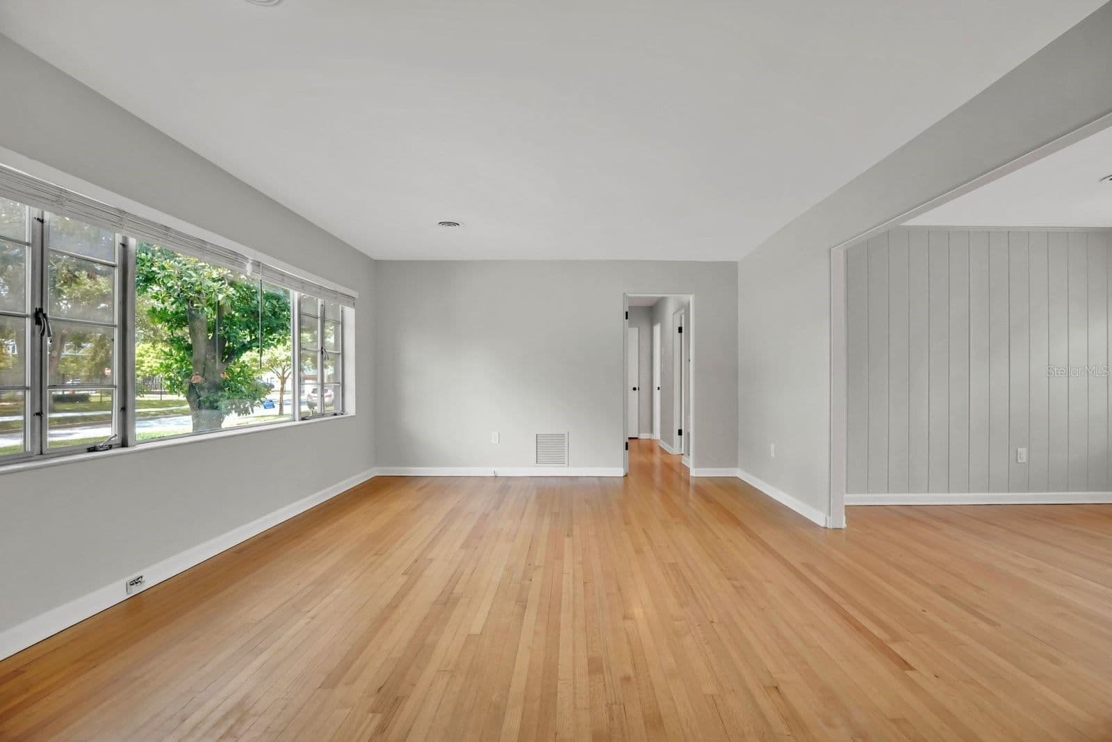 1427 BRYN MAWR