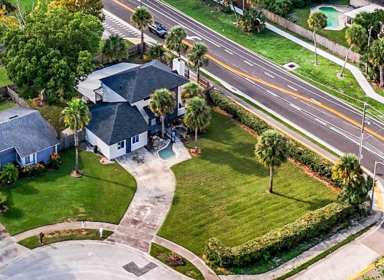 1040 WAVERLY, Longwood, FL