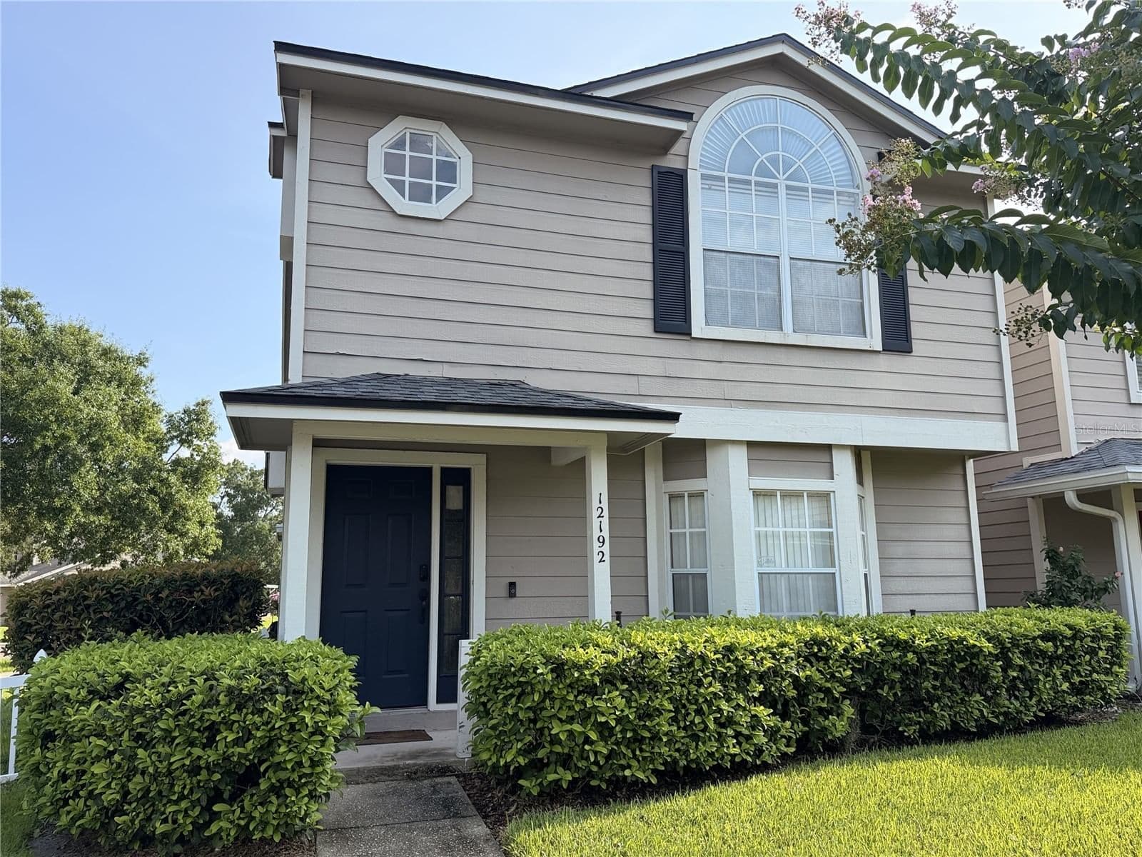 12192 SHADY SPRING